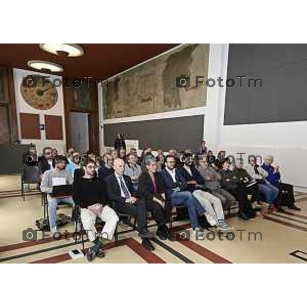 Tiziano Manzoni/LaPresse 30-9- 2025 Italia Cronaca Bergamo conferenza "un progetto con la città” che vede protagonisti la Fondazione A.J.Zaninoni e il Comune di Bergamo in occasione dei 25 anni della Fondazione. Sindaca Elena Carnevali, la Presidente della Fondazione A.J.Zaninoni Pia Locatelli, l’assessore alla Rigenerazione urbana Francesco Valesini. Interverrà in collegamento, il professor Giuliano Amato, Presidente emerito della Corte Costituzionale.