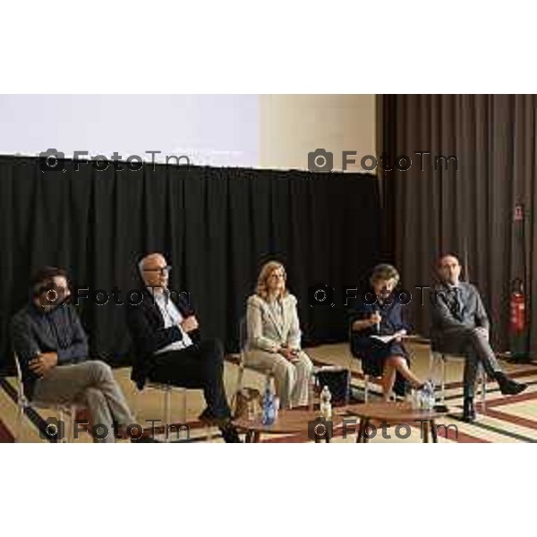 Tiziano Manzoni/LaPresse 30-9- 2025 Italia Cronaca Bergamo conferenza "un progetto con la città” che vede protagonisti la Fondazione A.J.Zaninoni e il Comune di Bergamo in occasione dei 25 anni della Fondazione. Sindaca Elena Carnevali, la Presidente della Fondazione A.J.Zaninoni Pia Locatelli, l’assessore alla Rigenerazione urbana Francesco Valesini. Interverrà in collegamento, il professor Giuliano Amato, Presidente emerito della Corte Costituzionale.