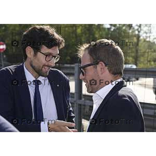 Tiziano Manzoni/LaPresse1-10- 2025 Italia Cronaca Albano Sant\'Alessandro (Bergamo), inaugurazione area di laminazione sul torrente Zerra, Attilio Fontana e l\'assessore Territorio e Sistemi verdi Gianluca Comazzi primo lotto. Lobati Jhonatan e Casati