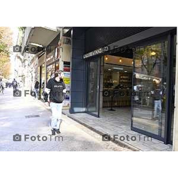 Tiziano Manzoni/LaPresse 3-10- 2025 Italia Cronaca Bergamo Bergamo negozi sfitti galleria falzago