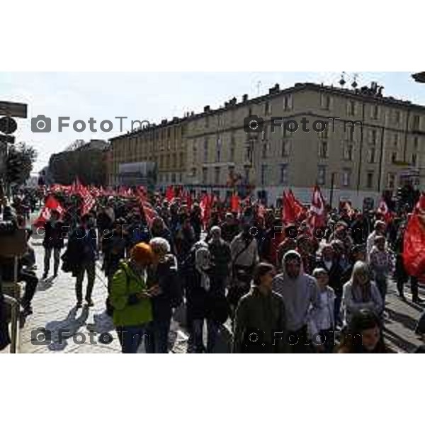 Tiziano Manzoni/LaPresse 3-10- 2025 Italia Cronaca Bergamo sciopero generale per fermo flottiglia Marzia Marchesi corteo Blocco treni stazione
