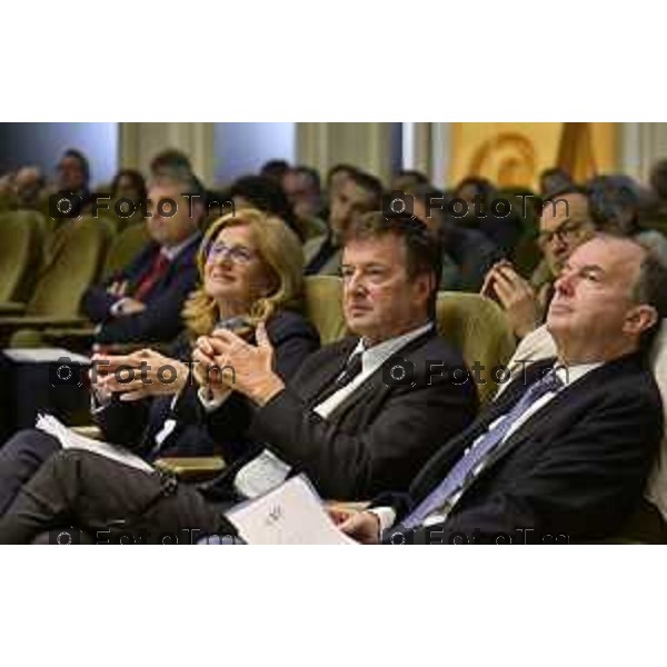 Tiziano Manzoni/LaPresse 16-10- 2025 Italia Cronaca Bergamo convegno un modello di esercizio per il collegamento ferroviario con l\'aeroporto bergamasco Giorgio Gori e Carnevali elena