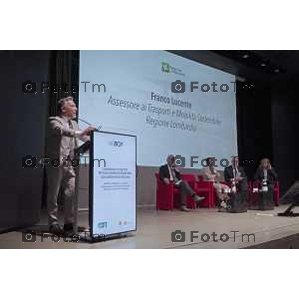Tiziano Manzoni/LaPresse 16-10- 2025 Italia Cronaca Bergamo convegno un modello di esercizio per il collegamento ferroviario con l\'aeroporto bergamasco Franco Lucente, Assessore ai Trasporti e Mobilità sostenibile Regione Lombardia