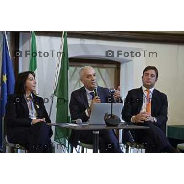 Tiziano Manzoni/LaPresse 16-10- 2025 Italia Cronaca Bergamo Bergamo ’ex Monastero di Astino, Conferenza Europea sulle Comunità Energetiche Rinnovabili (CER). nella foto intervento di Marco Donadoni, Hservizi S.p.A.