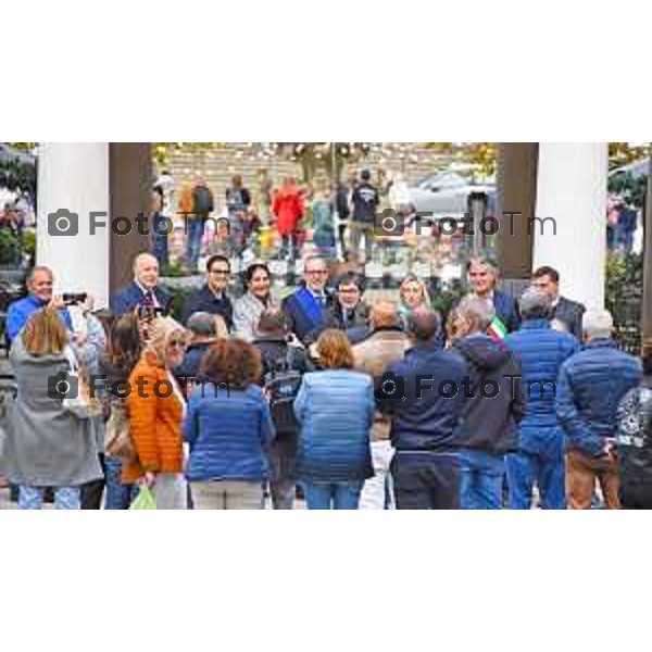 Tiziano Manzoni/LaPresse 10-10- 2025 Italia Cronaca Bergamo al via i Mercatanti sul sentierone 2025