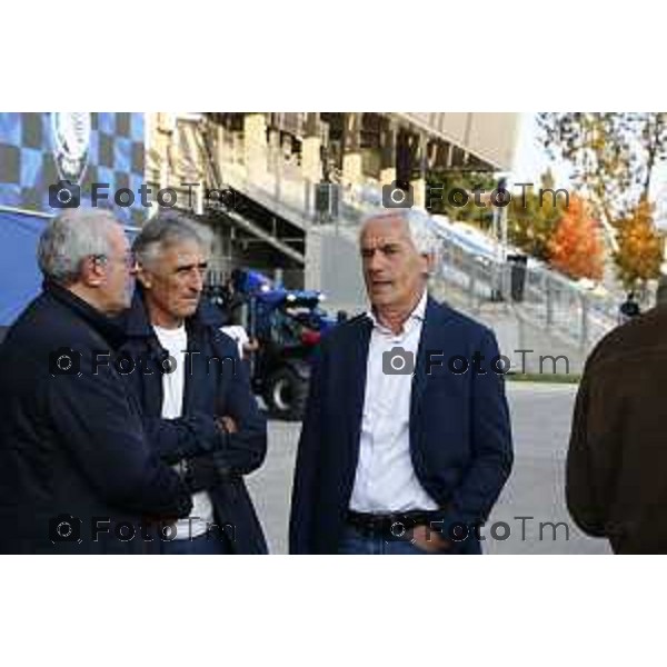 Tiziano Manzoni/LaPresse 17-09- 2025 Italia Cronaca Bergamo New Balance Arena, stadio festa Atalanta per celebrare la storica vittoria dell\'Atalanta in Europa League. nella foto vecchie glorie atalantine
