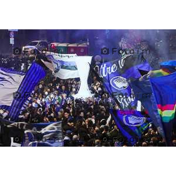 17 OTTOBRE 2025 CALCIO COMPLEANNO ATALANTA E INAUGURAZIONE STATUA PIAZZALE GOISIS Nella foto: Inaugurazione della riproduzione in marmo della coppa Europa League nel piazzale