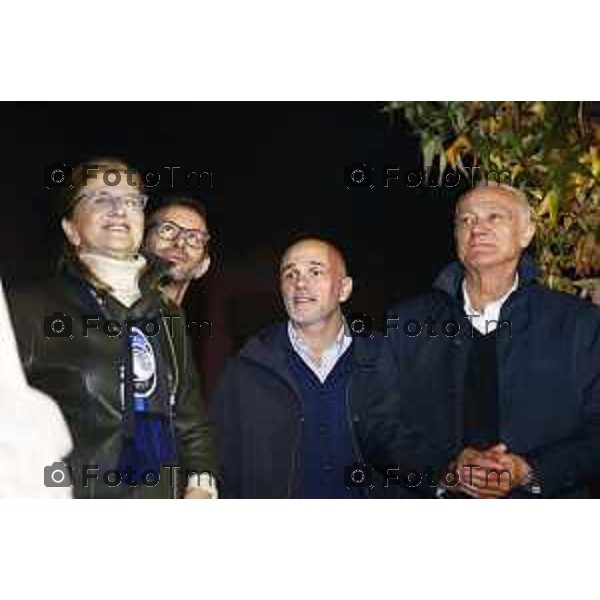 17 OTTOBRE 2025 CALCIO COMPLEANNO ATALANTA E INAUGURAZIONE STATUA PIAZZALE GOISIS Nella foto: Inaugurazione della riproduzione in marmo della coppa Europa League nel piazzale