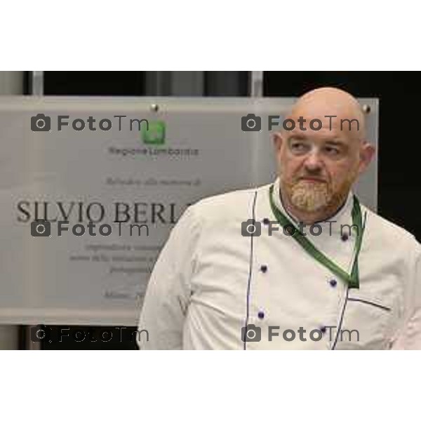 Milano Palazzo Lombardia in Regione cena SOS con imprenditori e politici Tibaldi, Rusconi Paolo Franco Locati, Nisoli, Rachele Nadia 