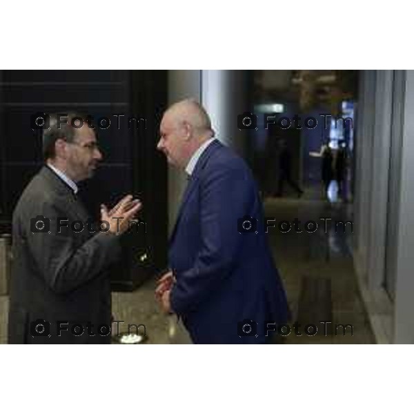 Milano Palazzo Lombardia in Regione cena SOS con imprenditori e politici Tibaldi, Rusconi Paolo Franco Locati, Nisoli, Rachele Nadia 