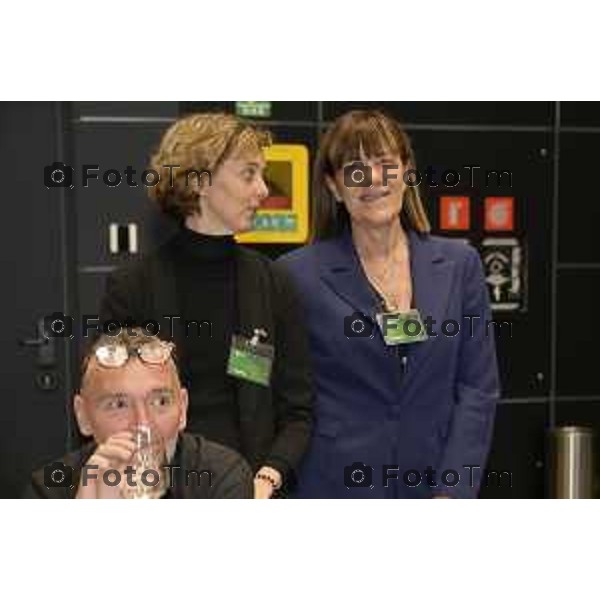 Milano Palazzo Lombardia in Regione cena SOS con imprenditori e politici Tibaldi, Rusconi Paolo Franco Locati, Nisoli, Rachele Nadia 