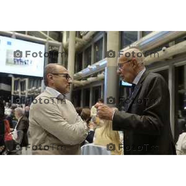 Milano Palazzo Lombardia in Regione cena SOS con imprenditori e politici Tibaldi, Rusconi Paolo Franco Locati, Nisoli, Rachele Nadia 