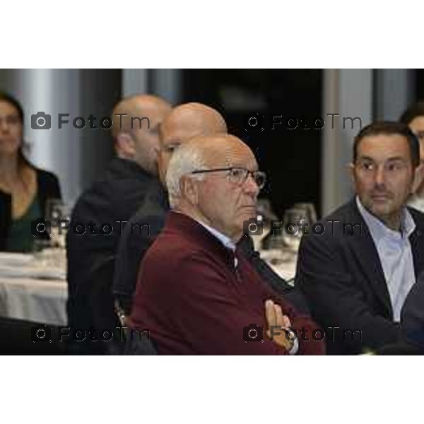 Milano Palazzo Lombardia in Regione cena SOS con imprenditori e politici Tibaldi, Rusconi Paolo Franco Locati, Nisoli, Rachele Nadia 