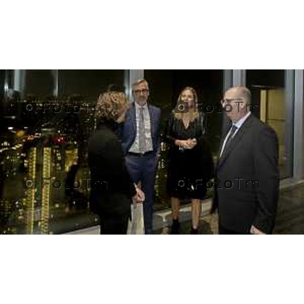 Milano Palazzo Lombardia in Regione cena SOS con imprenditori e politici Tibaldi, Rusconi Paolo Franco Locati, Nisoli, Rachele Nadia 