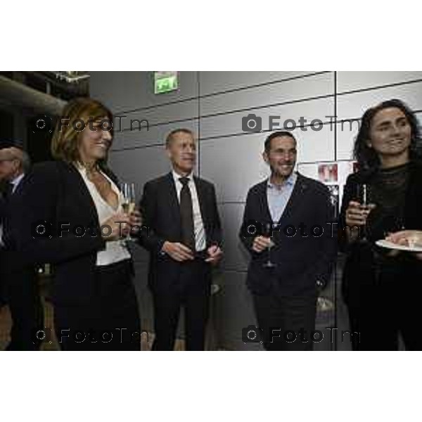 Milano Palazzo Lombardia in Regione cena SOS con imprenditori e politici Tibaldi, Rusconi Paolo Franco Locati, Nisoli, Rachele Nadia 