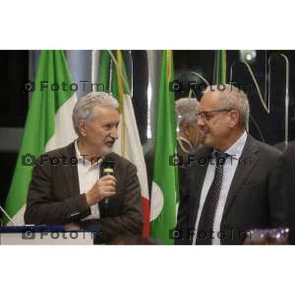 Milano Palazzo Lombardia in Regione cena SOS con imprenditori e politici Tibaldi, Rusconi Paolo Franco Locati, Nisoli, Rachele Nadia 