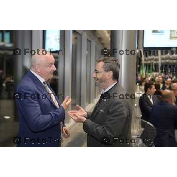 Milano Palazzo Lombardia in Regione cena SOS con imprenditori e politici Tibaldi, Rusconi Paolo Franco Locati, Nisoli, Rachele Nadia 