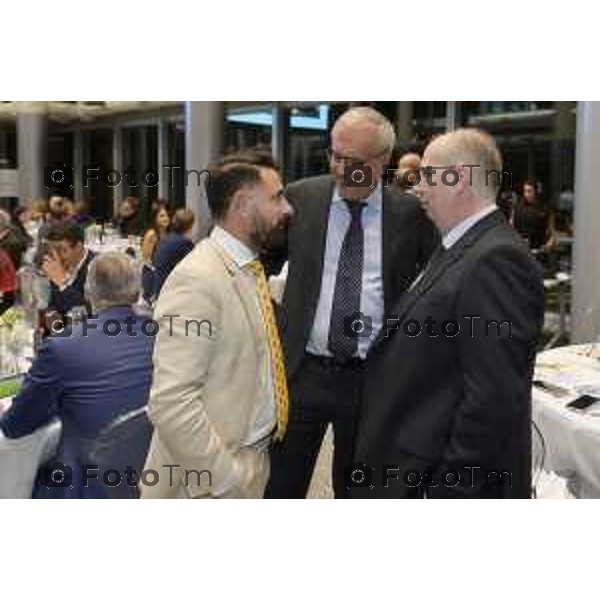 Milano Palazzo Lombardia in Regione cena SOS con imprenditori e politici Tibaldi, Rusconi Paolo Franco Locati, Nisoli, Rachele Nadia 