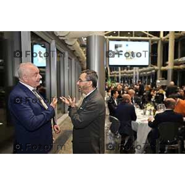 Milano Palazzo Lombardia in Regione cena SOS con imprenditori e politici Tibaldi, Rusconi Paolo Franco Locati, Nisoli, Rachele Nadia 