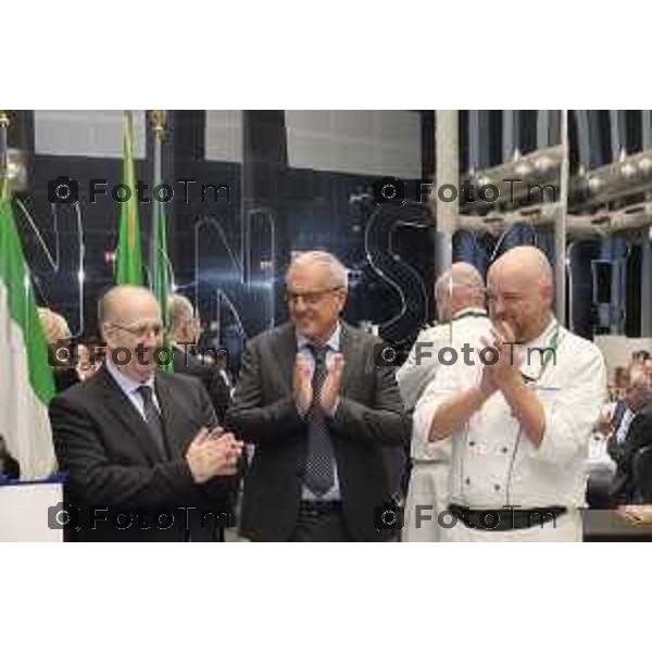 Milano Palazzo Lombardia in Regione cena SOS con imprenditori e politici Tibaldi, Rusconi Paolo Franco Locati, Nisoli, Rachele Nadia 