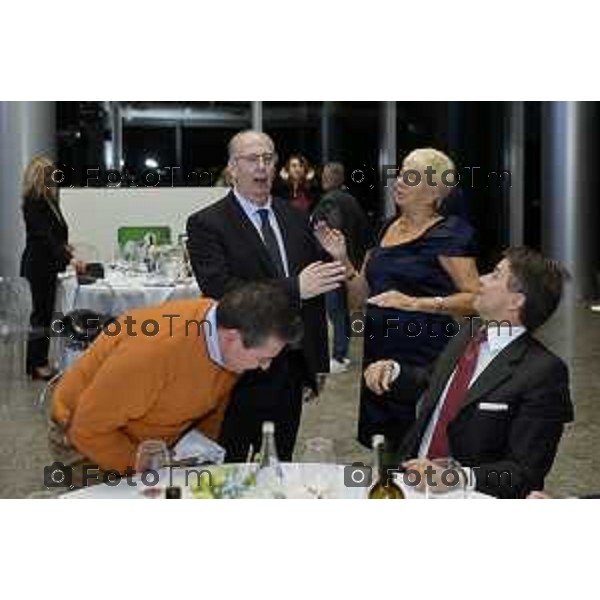 Milano Palazzo Lombardia in Regione cena SOS con imprenditori e politici Tibaldi, Rusconi Paolo Franco Locati, Nisoli, Rachele Nadia 