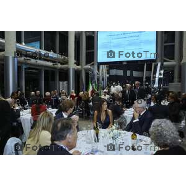 Milano Palazzo Lombardia in Regione cena SOS con imprenditori e politici Tibaldi, Rusconi Paolo Franco Locati, Nisoli, Rachele Nadia 