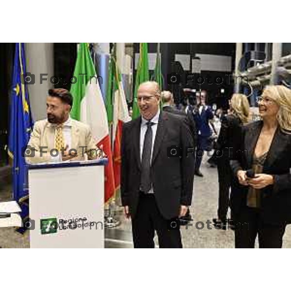 Milano Palazzo Lombardia in Regione cena SOS con imprenditori e politici Tibaldi, Rusconi Paolo Franco Locati, Nisoli, Rachele Nadia 
