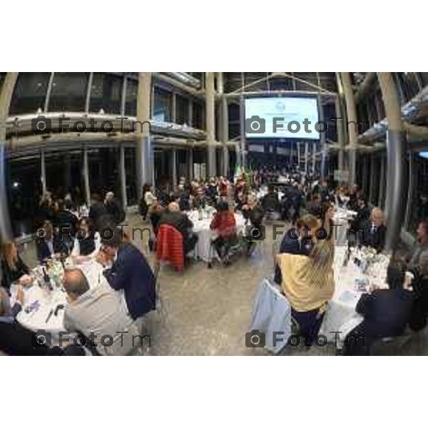 Milano Palazzo Lombardia in Regione cena SOS con imprenditori e politici Tibaldi, Rusconi Paolo Franco Locati, Nisoli, Rachele Nadia 