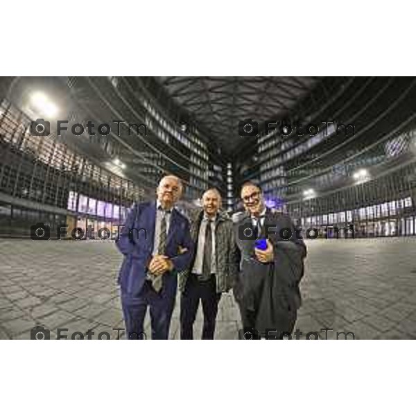 Milano Palazzo Lombardia in Regione cena SOS con imprenditori e politici Tibaldi, Rusconi Paolo Franco Locati, Nisoli, Rachele Nadia 