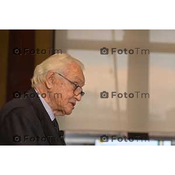 Tiziano Manzoni/LaPresse 23-10- 2025 Italia Cronaca Fondazione Banca Popolare di Bergamo con Intesa Sanpaolo: “Valore comune. La Finanza al servizio della comunità” ’intervento di Giovanni Bazoli,