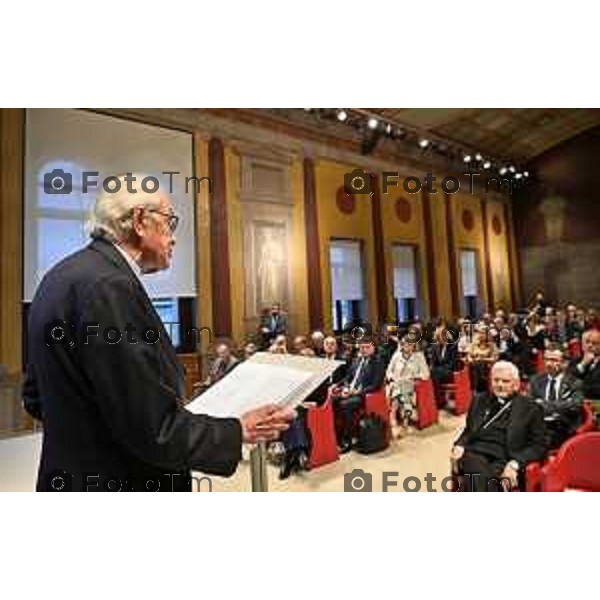 Tiziano Manzoni/LaPresse 23-10- 2025 Italia Cronaca Fondazione Banca Popolare di Bergamo con Intesa Sanpaolo: “Valore comune. La Finanza al servizio della comunità” ’intervento di Giovanni Bazoli,