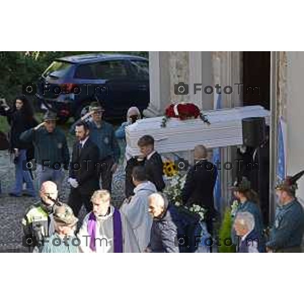 Tiziano Manzoni/LaPresse 24-10- 2025 Italia Cronaca Bergamo Strozza Bg Valle Imagna funerale della giovane Pamela Genini morta per femminicidio