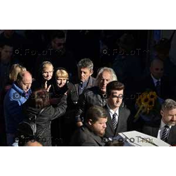 Tiziano Manzoni/LaPresse 24-10- 2025 Italia Cronaca Bergamo Strozza Bg Valle Imagna funerale della giovane Pamela Genini morta per femminicidio