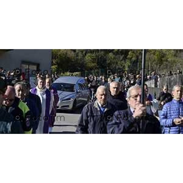 Tiziano Manzoni/LaPresse 24-10- 2025 Italia Cronaca Bergamo Strozza Bg Valle Imagna funerale della giovane Pamela Genini morta per femminicidio