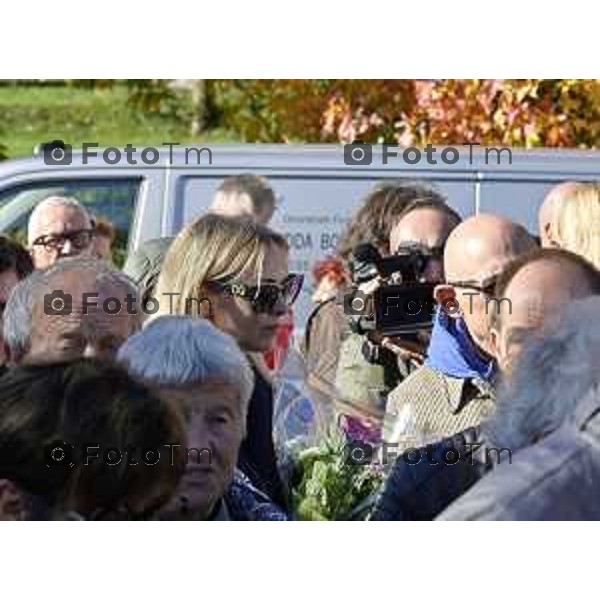 Tiziano Manzoni/LaPresse 24-10- 2025 Italia Cronaca Bergamo Strozza Bg Valle Imagna funerale della giovane Pamela Genini morta per femminicidio