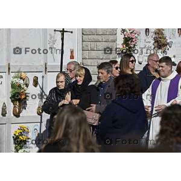 Tiziano Manzoni/LaPresse 24-10- 2025 Italia Cronaca Bergamo Strozza Bg Valle Imagna funerale della giovane Pamela Genini morta per femminicidio