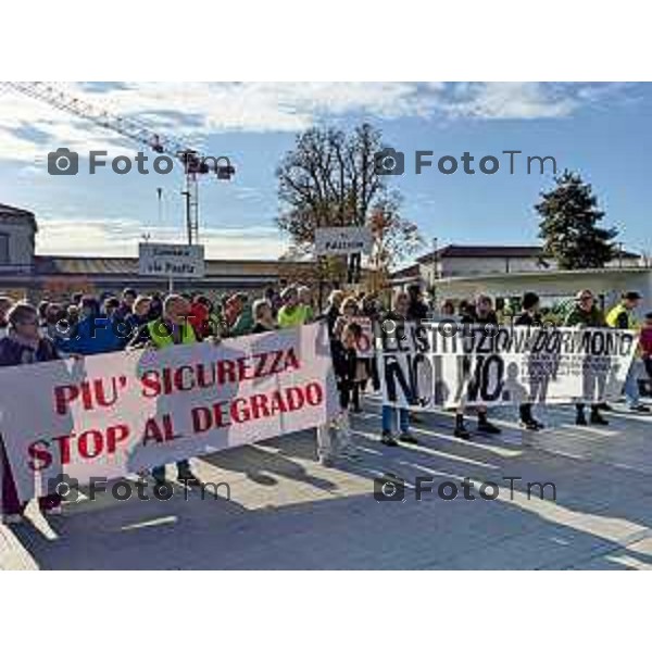Tiziano Manzoni/LaPresse 25-10- 2025 Italia Cronaca Bergamo Comitato Noi Bergamo Insieme. ergamo Riunione dei comitati e gruppi promotori in vista della “Manifestazione Pacifica e Apartitica” contro degrado urbano e la sicurezza della città di Bergamo.