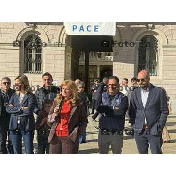 Tiziano Manzoni/LaPresse 25-10- 2025 Italia Cronaca Bergamo Comitato Noi Bergamo Insieme. ergamo Riunione dei comitati e gruppi promotori in vista della “Manifestazione Pacifica e Apartitica” contro degrado urbano e la sicurezza della città di Bergamo.