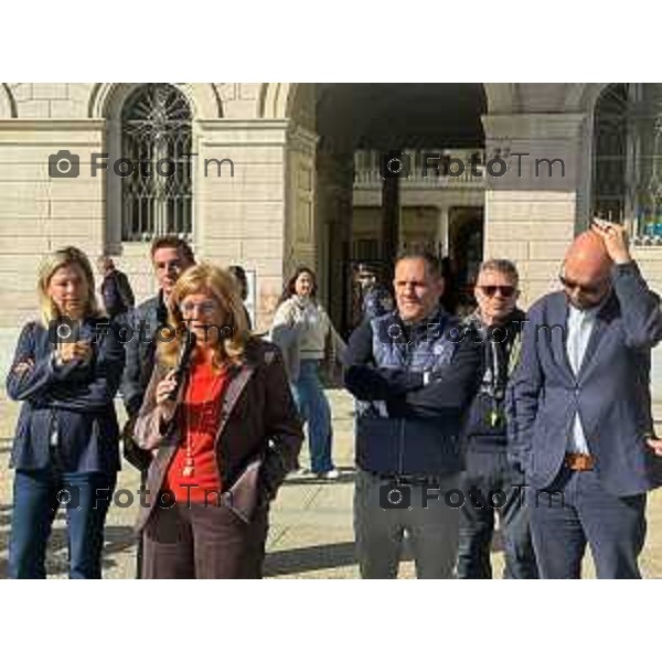 Tiziano Manzoni/LaPresse 25-10- 2025 Italia Cronaca Bergamo Comitato Noi Bergamo Insieme. ergamo Riunione dei comitati e gruppi promotori in vista della “Manifestazione Pacifica e Apartitica” contro degrado urbano e la sicurezza della città di Bergamo.