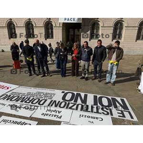 Tiziano Manzoni/LaPresse 25-10- 2025 Italia Cronaca Bergamo Comitato Noi Bergamo Insieme. ergamo Riunione dei comitati e gruppi promotori in vista della “Manifestazione Pacifica e Apartitica” contro degrado urbano e la sicurezza della città di Bergamo.