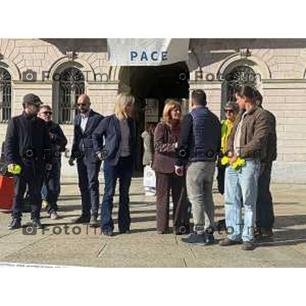 Tiziano Manzoni/LaPresse 25-10- 2025 Italia Cronaca Bergamo Comitato Noi Bergamo Insieme. ergamo Riunione dei comitati e gruppi promotori in vista della “Manifestazione Pacifica e Apartitica” contro degrado urbano e la sicurezza della città di Bergamo.