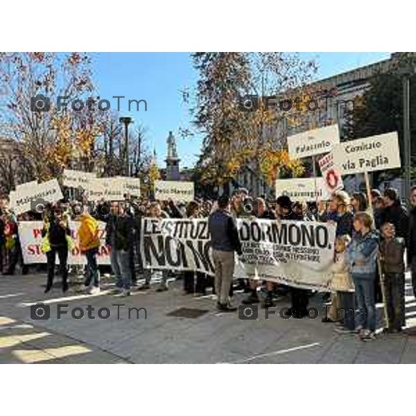 Tiziano Manzoni/LaPresse 25-10- 2025 Italia Cronaca Bergamo Comitato Noi Bergamo Insieme. ergamo Riunione dei comitati e gruppi promotori in vista della “Manifestazione Pacifica e Apartitica” contro degrado urbano e la sicurezza della città di Bergamo.