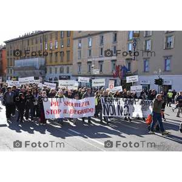 Tiziano Manzoni/LaPresse 25-10- 2025 Italia Cronaca Bergamo Comitato Noi Bergamo Insieme. ergamo Riunione dei comitati e gruppi promotori in vista della “Manifestazione Pacifica e Apartitica” contro degrado urbano e la sicurezza della città di Bergamo.