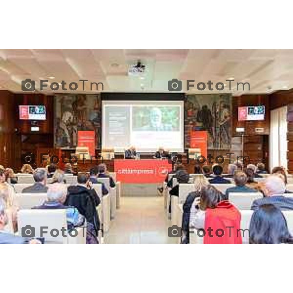 Andrei Eduard Huiala/LaPresse - For Manzoni 7-11-2025 Bergamo, Italia Cronaca Bergamo Apertura Festival Città Impresa Bergamo