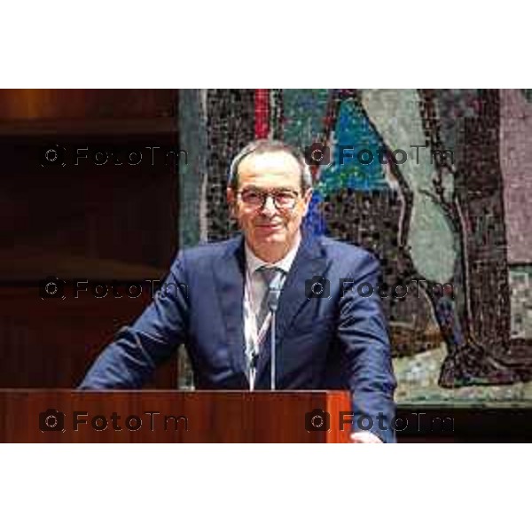 Andrei Eduard Huiala/LaPresse - For Manzoni 7-11-2025 Bergamo, Italia Cronaca Bergamo Apertura Festival Città Impresa Bergamo