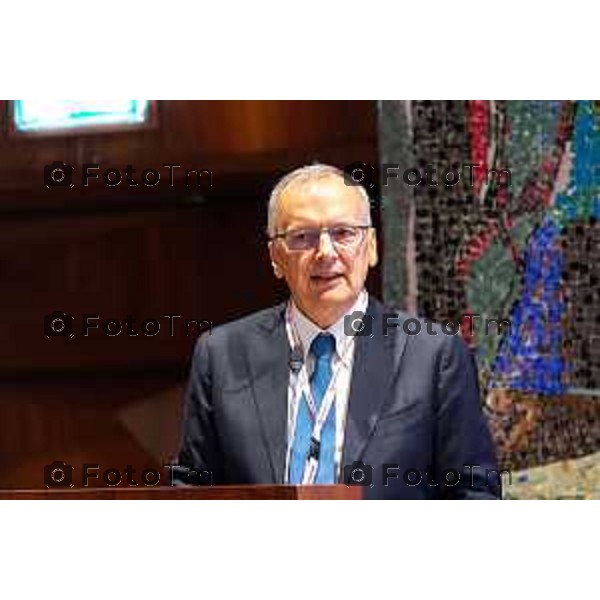 Andrei Eduard Huiala/LaPresse - For Manzoni 7-11-2025 Bergamo, Italia Cronaca Bergamo Apertura Festival Città Impresa Bergamo