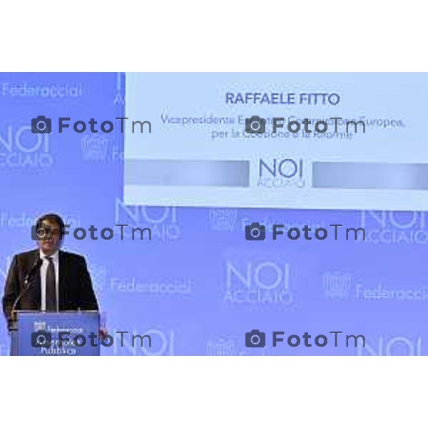 Tiziano Manzoni/LaPresse 8-11- 2025 Italia Cronaca Bergamo Antonio Gozzi, Presidente di Federacciai, aprendo i lavori dell’Assemblea Pubblica 2025 dell’Associazione, che si è svolta oggi a Bergamo alla presenza del Vicepresidente Esecutivo Commissione Europea, per la Coesione e le Riforme, Raffaele Fitto, il Vicepresidente Esecutivo Commissione Europea, per la Prosperità e la Strategia Industriale, Stéphane Séjourné, e il Presidente di Confindustria, Emanuele Orsini.