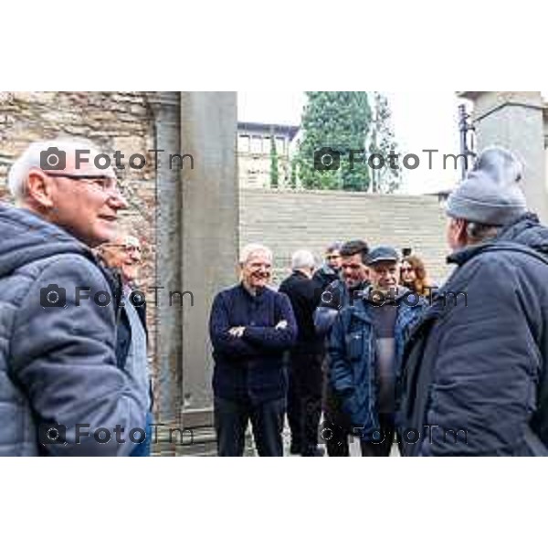 Andrei Eduard Huiala/LaPresse - For Manzoni 14-11-2025 Bergamo, Italia Cronaca Bergamo S.E. Vescovo di Bergamo Francesco Beschi accoglie senzatetto di Bergamo al Museo Bernareggi