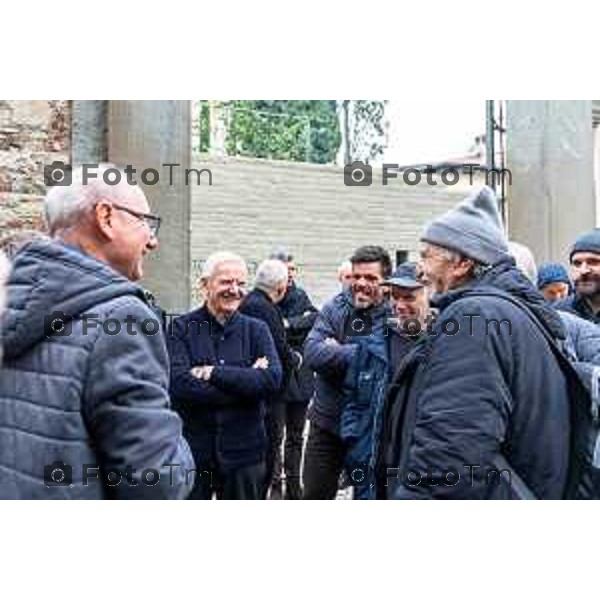 Andrei Eduard Huiala/LaPresse - For Manzoni 14-11-2025 Bergamo, Italia Cronaca Bergamo S.E. Vescovo di Bergamo Francesco Beschi accoglie senzatetto di Bergamo al Museo Bernareggi