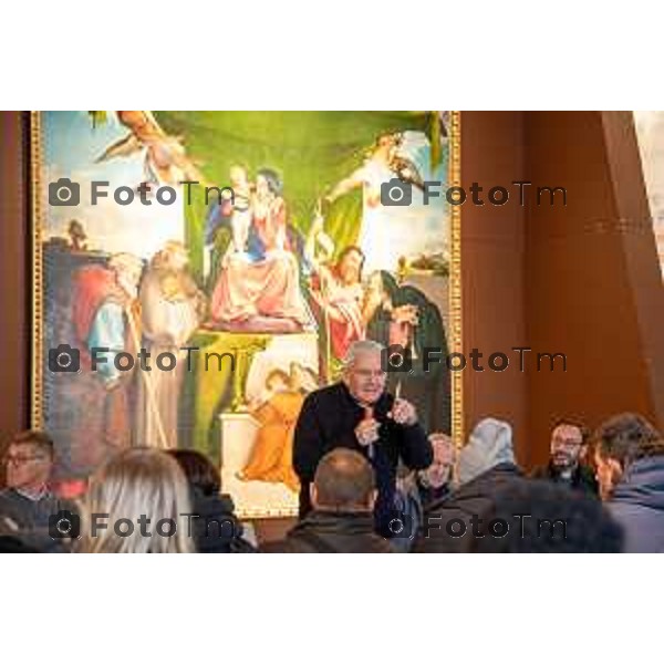 Andrei Eduard Huiala/LaPresse - For Manzoni 14-11-2025 Bergamo, Italia Cronaca Bergamo S.E. Vescovo di Bergamo Francesco Beschi accoglie senzatetto di Bergamo al Museo Bernareggi